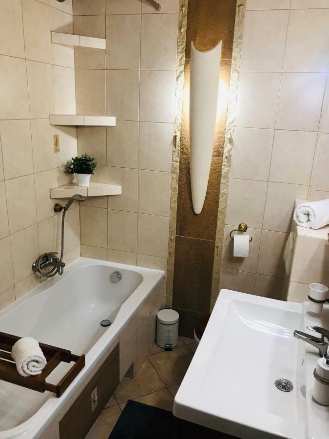 Vinci Apartment In The City Center Cracóvia Exterior foto